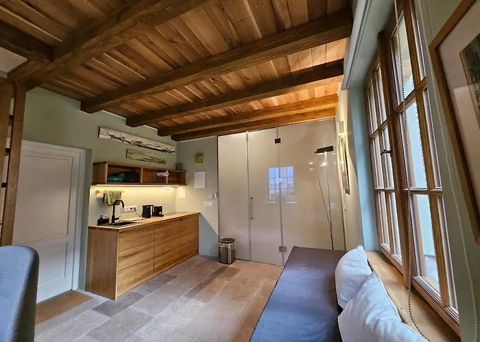 Bijou House In A Private Garden! Apartment Prag
